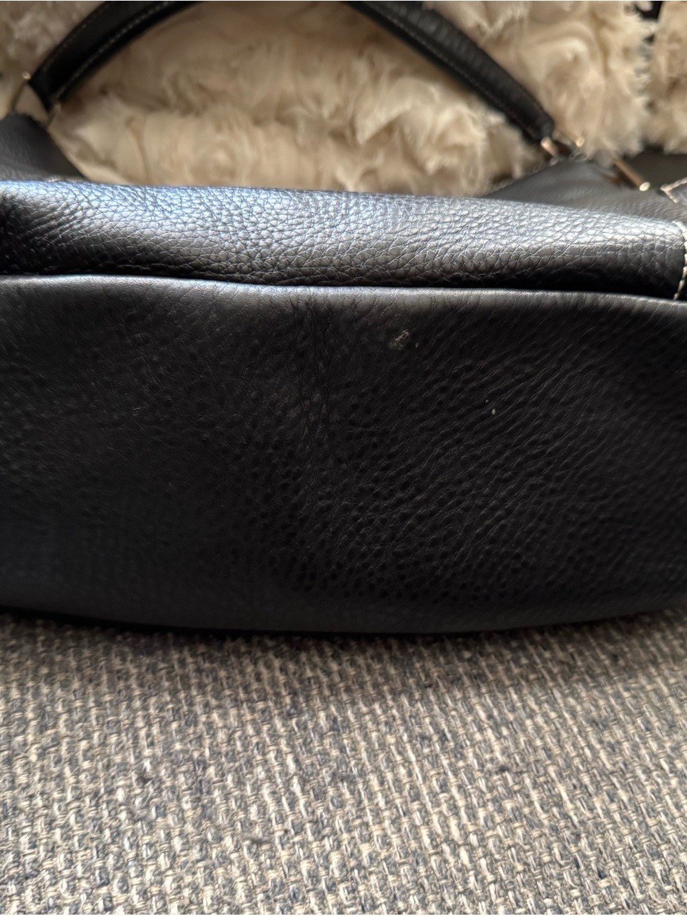 Dooney & Bourke Pebble Grain Pocket Hobo Shoulder Bag – Black Leather - Picture 8 of 12
